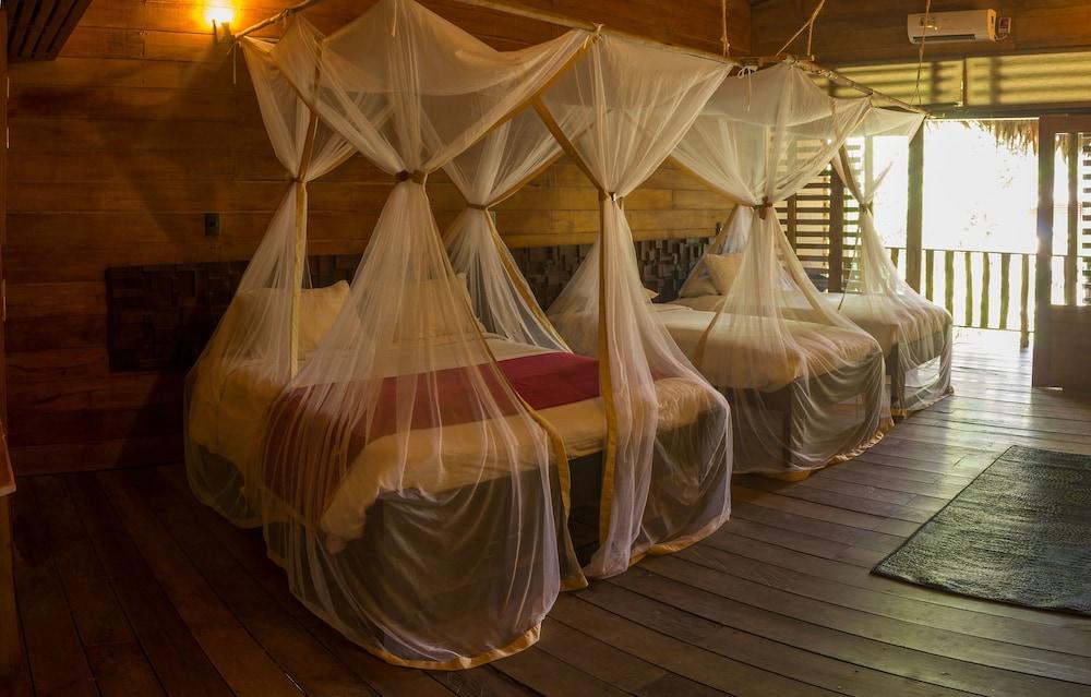 Hotel On Vacation Amazon Leticia Esterno foto
